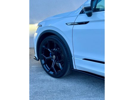 2020 Volkswagen Tiguan - thumbnail 16