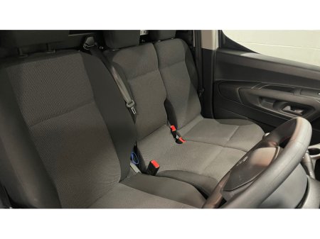 2024 Peugeot Partner - thumbnail 24