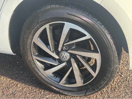 2019 Volkswagen Golf 1.6 TDI MATCH 115PS 5DR €15,995 thumbnail