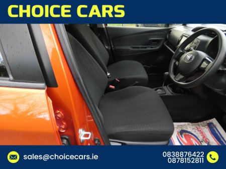 2017 Toyota Vitz - thumbnail 8