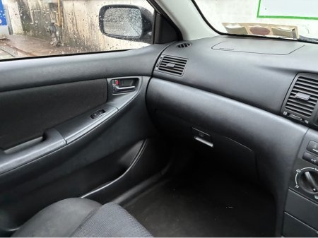 2005 Toyota Corolla - thumbnail 18