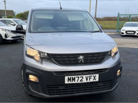 2022 Peugeot Partner PROFESSIONAL PREMIUM BLUEHDI L1 €15,950