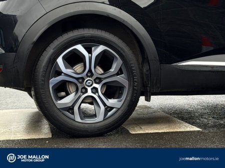 2023 Renault Captur TCe 90 Techno thumbnail