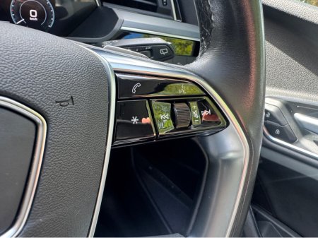 2022 Audi e-tron 55 TECHNIK QUATTRO 300kw  95kWh//LOW MILEAGE//AUDI HISTORY//LOVELY CONDITION//SIMI AND AA DEALER €32,950 thumbnail