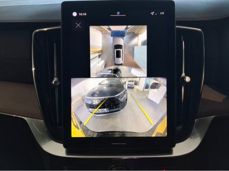 2025 Volvo XC90 T8 PHEV AWD AUTO PLUS - New Model - 7 Seats - Pan Roof - Black Leather - thumbnail