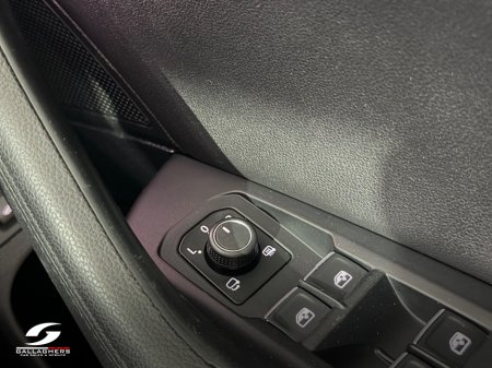 2017 Volkswagen Passat - thumbnail 23