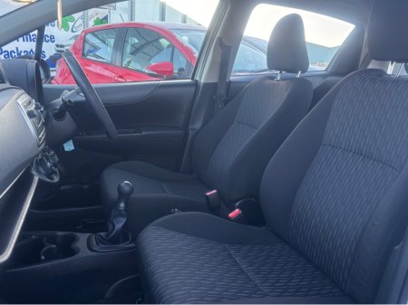 2013 Toyota Yaris 1.0 TERRA 5DR €6,950 thumbnail