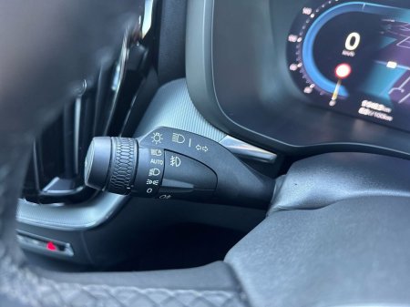 2023 Volvo XC60 T6 PHEV 350hp AT8 Plus (dark theme) €44,975 thumbnail
