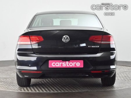 2017 Volkswagen Passat - thumbnail 4