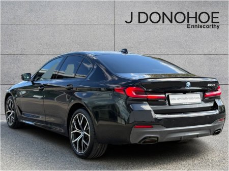 2023 BMW 5 Series - photo 2