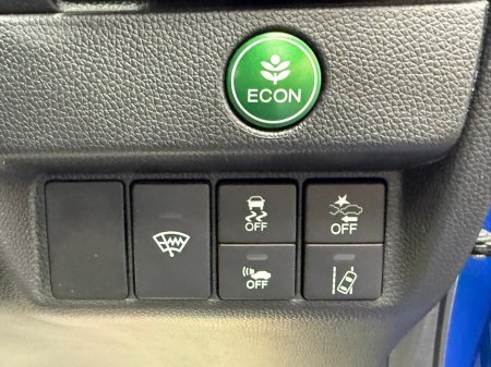 2018 Honda Fit  €13,990 thumbnail