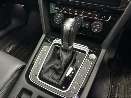 2018 Volkswagen Passat VOLKSWAGEN PASSAT 2.0 TSI DSG*PANORAMIC TILT AND SLIDE SUNROOF*PRO NAV MEDIA SYSTEM, APPLE CAR PLAY*HEATED MASSAGE ELECTRIC ADJUSTABLE SEATS*KEYLESS ENTRY*BLIND SPOT ASSIST*DCC ACC*PARK ASSIST*E BOOT €23,950 thumbnail