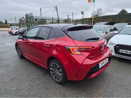 2020 Toyota Corolla HYBRID LUNA SPORT 4DR AUTO €20,995 thumbnail