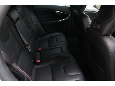 2016 Volvo V40 Cross Country - thumbnail 16