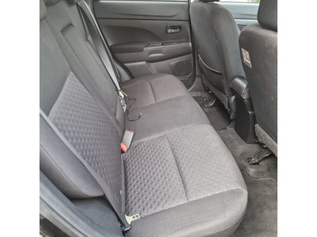 2010 Mitsubishi ASX - thumbnail 12