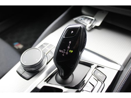 2020 BMW 5 Series - thumbnail 16