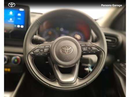 2024 Toyota Yaris - thumbnail 9