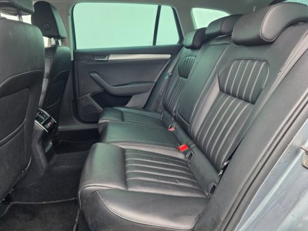 2018 Skoda Superb - thumbnail 17