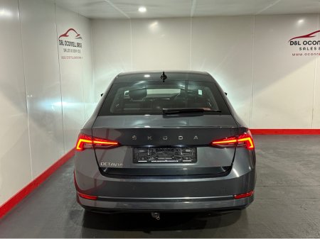2022 Skoda Octavia - thumbnail 16