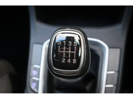 2018 Hyundai i30 FASTBACK 5DR Low Mileage Huge Spec! €14,495 thumbnail