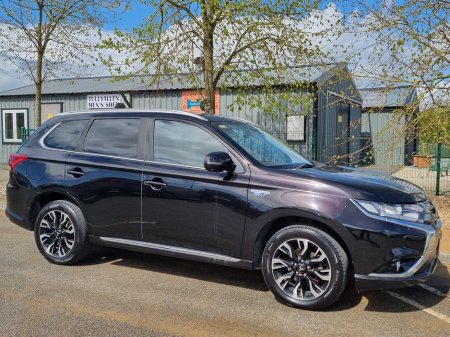 2018 Mitsubishi Outlander - photo 2