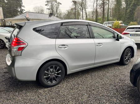 2020 Toyota Prius - thumbnail 18