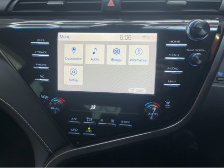 2020 Toyota Camry €26950! 2020 TOYOTA CAMRY 2.5L HYBRID / 79K KMS / REVERSE CAMERA, ADAPTIVE CRUISE CONTROL & MORE €26,950 thumbnail