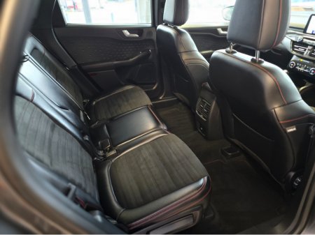 2021 Ford Kuga - thumbnail 2