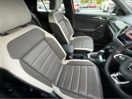 2020 Volkswagen T-Roc - thumbnail 15