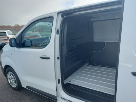 2022 Citroen Dispatch LX MWB 1.5 BLUEHDI 100 EUR6.3 €18,950 thumbnail