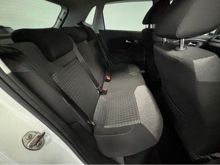 2016 Volkswagen Polo VOLKSWAGEN POLO 1.2 TSI DSG*MULTI FUNCTION WHEEL*REVERSE CAMERA*FOLDING HEATED ELECTRIC MIRRORS*TRADE INS WELCOME* €12,950 thumbnail