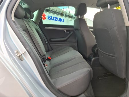 2010 SEAT Exeo - view 4