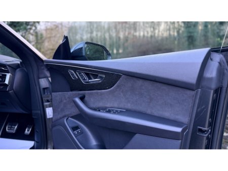 2021 Audi Q8 2021 (212) Audi Q8 55 TFSI e Black Edition Quattro €55,999 thumbnail