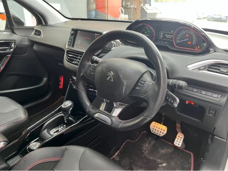 2019 Peugeot 2008 - thumbnail 11