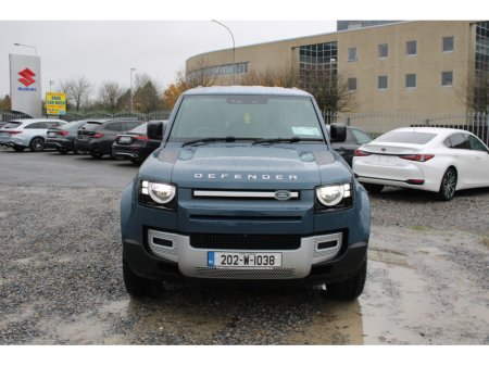 2020 Land Rover Defender - view 4