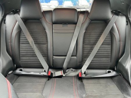 2018 Mercedes-Benz A Class A180 AMG-LINE 1.6 AUTO // OPENING PAN ROOF // BLUETOOTH MUSIC // 18" DIAMOND CUT ALLOYS €21,900 thumbnail