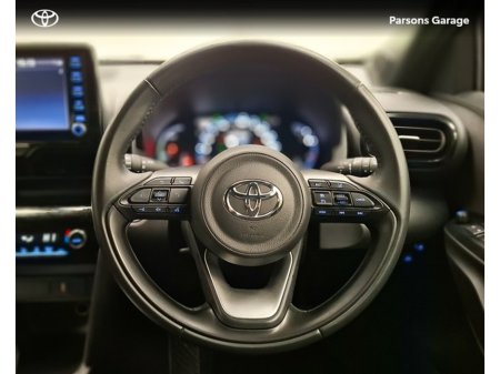 2024 Toyota Yaris Cross CROSS LUNA SPORT 4DR AUTO €30,995 thumbnail