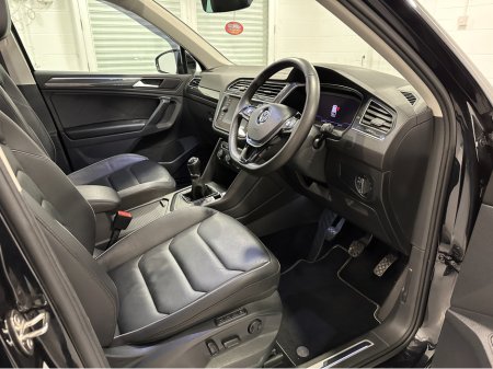 2020 Volkswagen Tiguan HIGHLINE 2.0 TDI MANUAL LOW KMS 150HP VW/AUDI SPECIALISTS WWW.DENISDARCYCARS.IE thumbnail