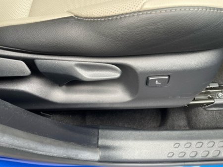 2022 Toyota C-HR - thumbnail 12