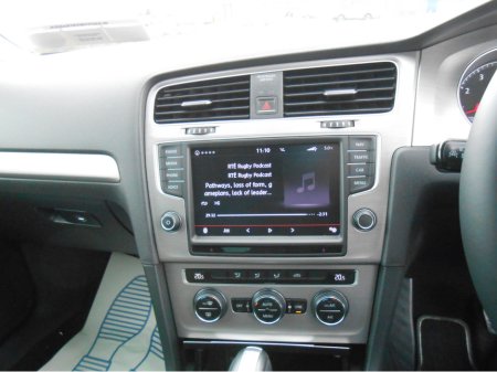 2016 Volkswagen Golf Comfort 1.2 Petrol Auto €14,995 thumbnail