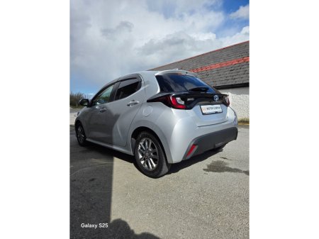 2021 Toyota Yaris - thumbnail 6