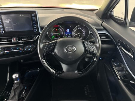 2020 Toyota C-HR - thumbnail 9