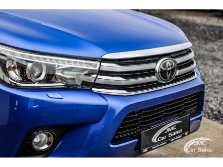 2019 Toyota Hilux - thumbnail 5