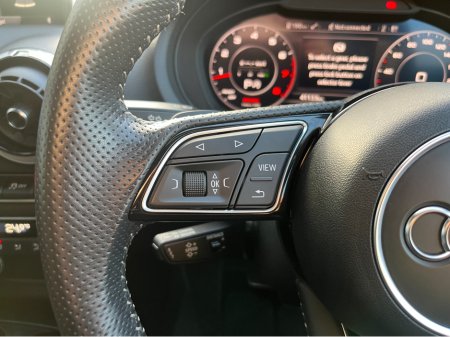 2018 Audi A3 S-LINE SALOON AUTOMATIC 1.4 PETROL //HIGH SPEC//LOW MILES//HALF LEATHER HEATED SEATS//ADAPTIVE CRUISE CONTROL//KEYLESS ENTRY// €22,950 thumbnail