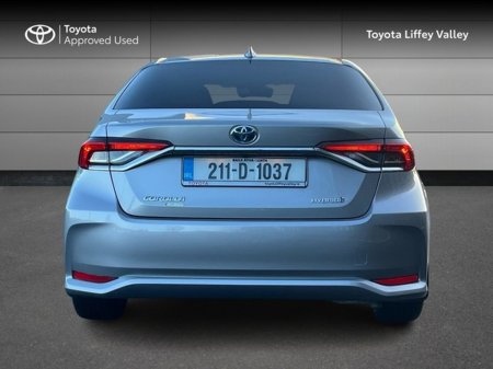 2021 Toyota Corolla LUNA SPORT 4DR SALOON AUTO €23,950 thumbnail