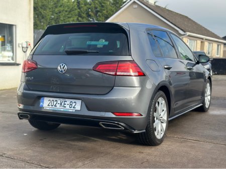 2020 Volkswagen Golf R-LINE 1.5 TSI MANUAL 6SPEED FWD 5DR 150HP 5 €23,950 thumbnail