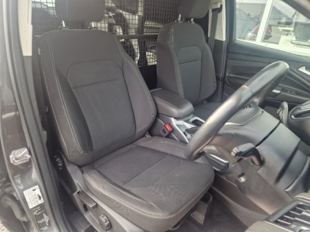 2019 Ford Kuga - thumbnail 17