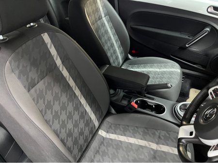 2019 Volkswagen Beetle €17950 2019 VOLKSWAGEN BEETLE DESIGN MASTER 1.2 AUTOMATIC / CRUISE CONTROL / REVERSE CAMERA AND MORE €17,950 thumbnail