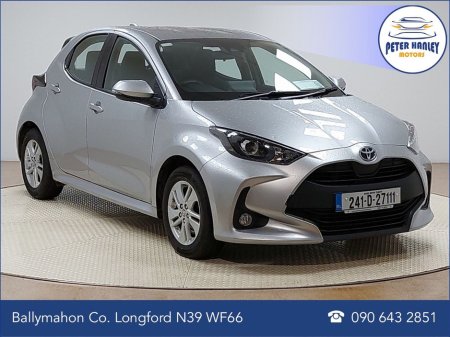 2024 Toyota Yaris Yaris Hybrid Luna €23,950 thumbnail