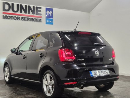2016 Volkswagen Polo **HIGHLINE**AUTO**LEATHER/ALCANTARA SEATS**HEATED SEATS**ANDROID/APPLE MEDIA RADIO**DISTRONIC CRUISE CONTROL**LED HEADLAMPS**CLIMATE CONTROL**REVERSE CAMERA**AUTO LIGHTS**FOLDING MIRRORS**PADEL SHIFT* €13,899 thumbnail